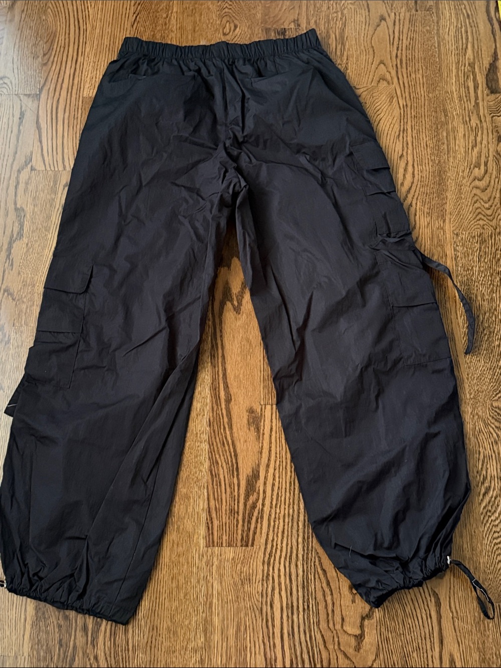 Bucket list Black Cargo Drawstring parachute jogger Pants medium - Picture 11 of 11